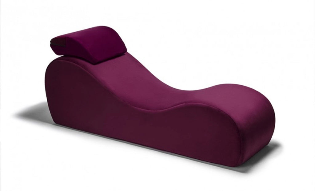Esse Chaise Lounger